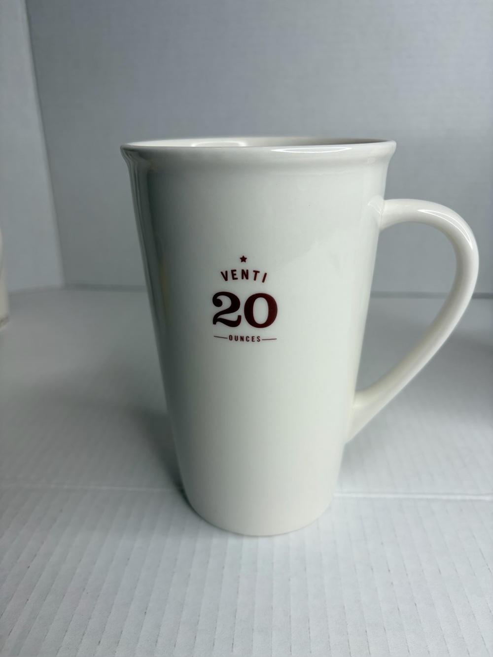 Starbucks 2010 20oz Vente Coffee Mug.